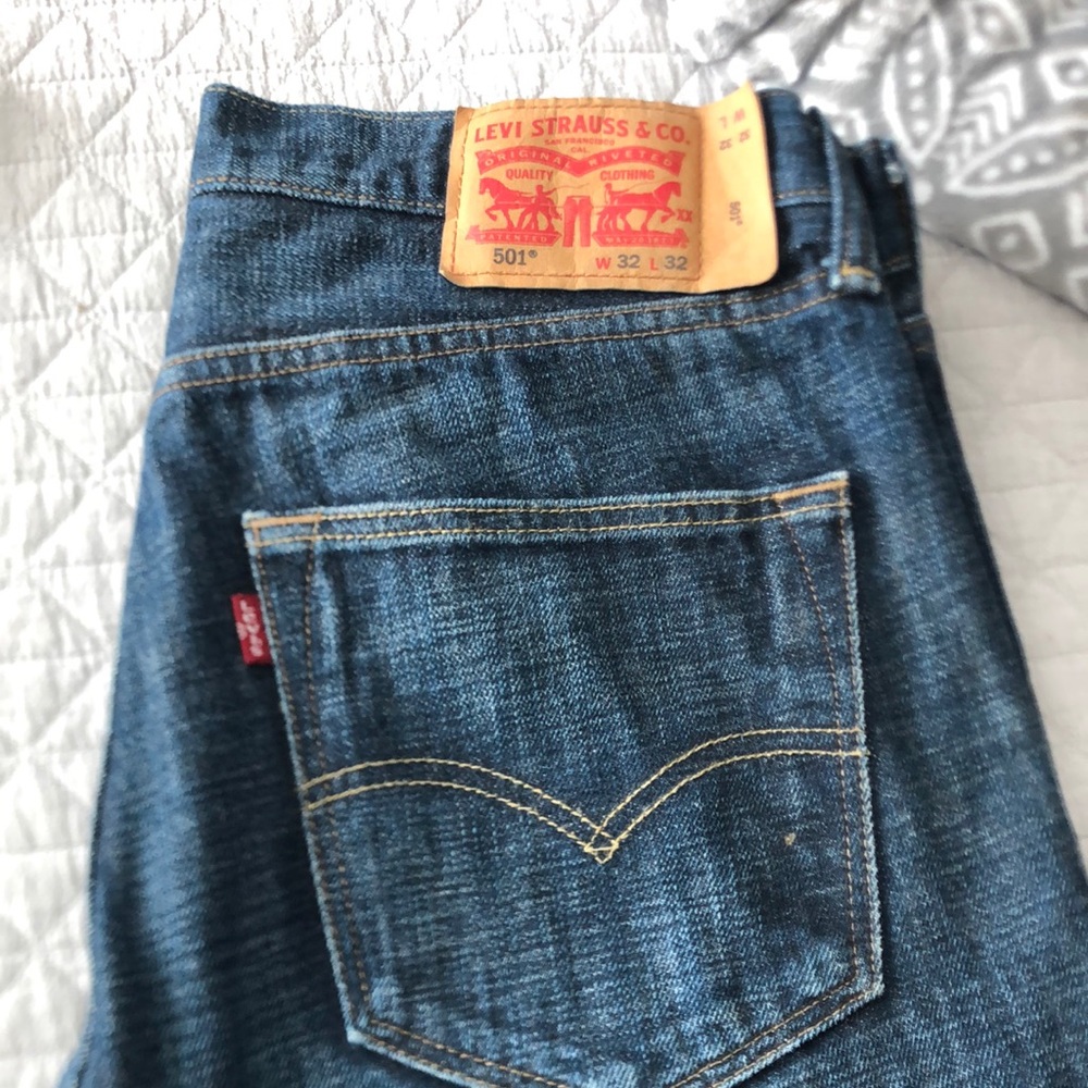 Men’s Levi jeans